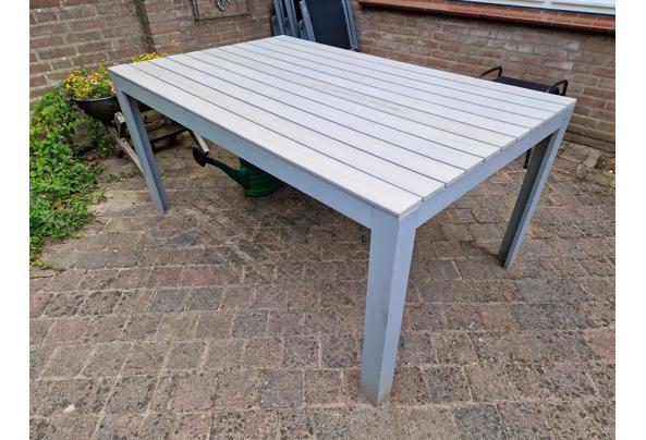 Stevige tuintafel - 20250730_102254