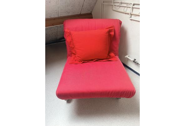 Rode eenpersoons stoelen / logeerbedden - IMG_6921