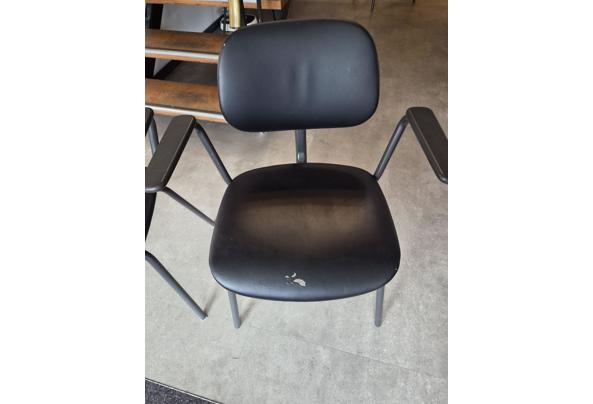 8 stoelen, lichte gebruikssporen - 20260630_164248 8 stoelen, lichte gebruikssporen - 20260630_164248