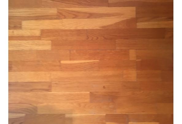 Gelakte eikenhouten parketvloer ca 50 m2 - 2BFCD186-224F-4AFA-9A55-BA69EBE786A4