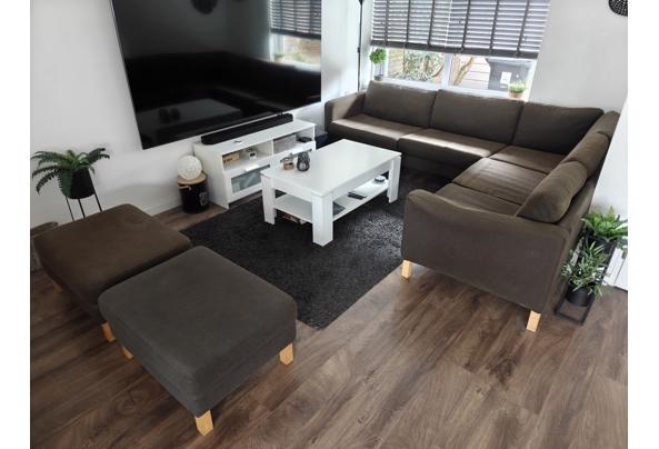 L-vormige hoekbank met hockers - IMG-20251213-WA0014 L-vormige hoekbank met hockers - IMG-20251213-WA0014