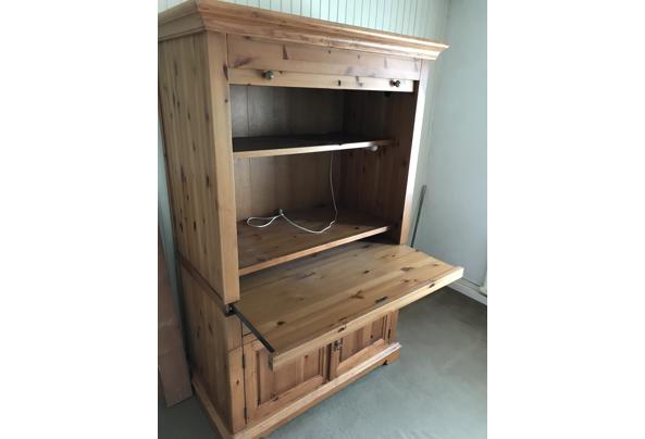 Bureau kast - 5575D43D-73B8-4553-9699-A8DF2BDEEF58