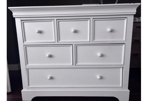 Commode 6 lades - 7FD5F613-FA4C-4CDF-BB30-F8EAA3D91C63