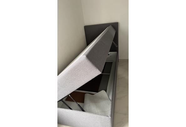 Eenpersoons bed met opbergruimte  - IMG_5991