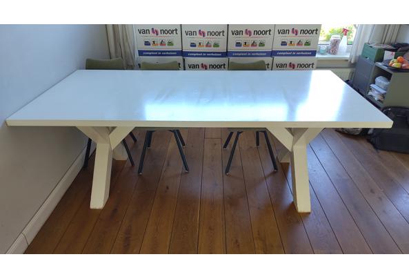 Grote witte tafel met x-poten (220 x 100) - IMG_20260425_134645