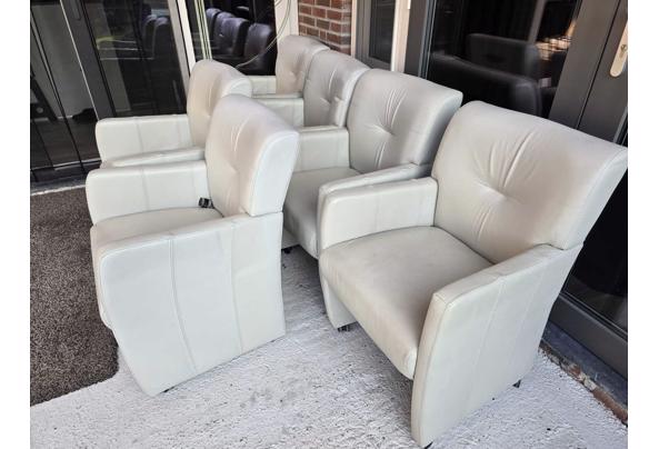 6 Eetkamerstoelen - WhatsApp-Image-2025-06-12-at-09-24-37