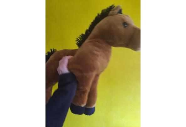 Één paard- en twee poppenknuffels - 20230512_165423