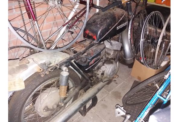 Schuurvondst Suzuki GT250 - 20261004_191204