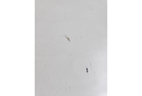 Keukentafel, degelijk om op te knappen - 20260207_142802