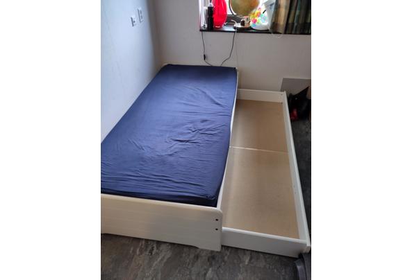 Eenpersoons bed met lade - bed1