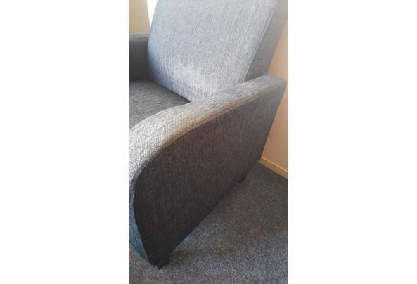 Grijze fauteuil  - WhatsApp-Image-2024-06-29-at-12-28-04-(1)