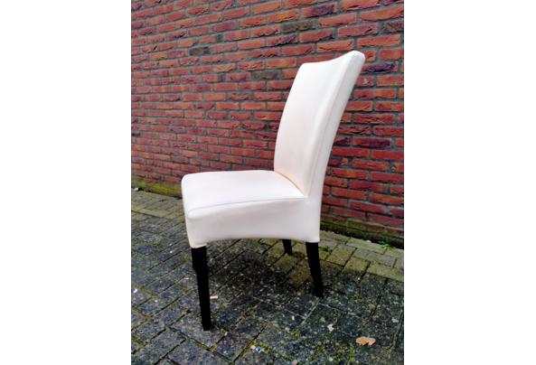 Praktische tafel met 4 stoelen - IMG20240130091533