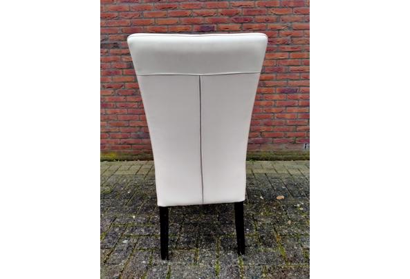 Praktische tafel met 4 stoelen - IMG20240130091553