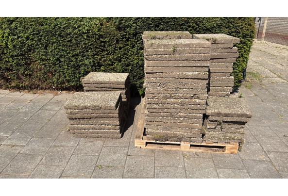35m2 - grindtegel - op pallet - WhatsApp-Image-2025-05-23-at-13-38-19