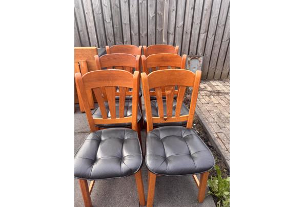 6 houten stoelen met leren zit - IMG_5755