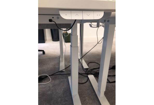 8 Stabureaus (electrisch en manueel) op te halen (morgen!) - WhatsApp-Image-2026-04-15-at-18-36-51-(3)