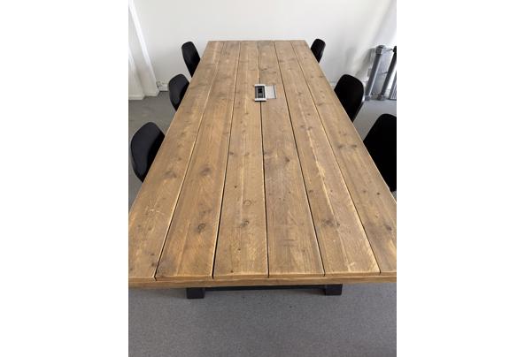 houten tafel met media/elektra doorvoer - IMG_0853