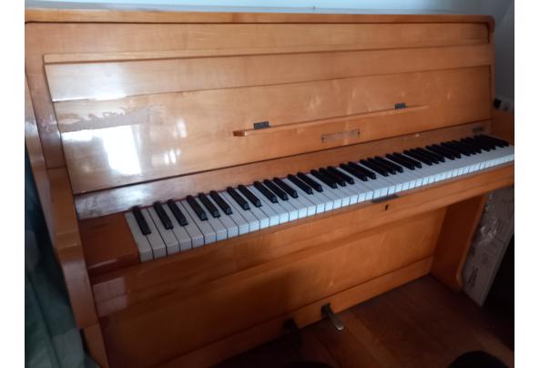 Mooie piano, gratis af te halen - 20230601_174511