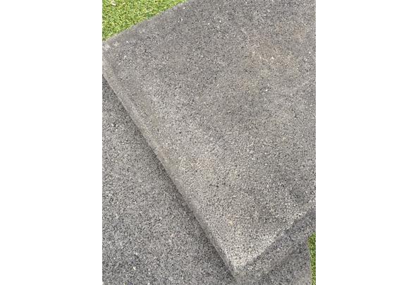 Antraciet betonnen tuintegels  - A6D242CE-9351-45F9-BB1B-6837D6A4C860