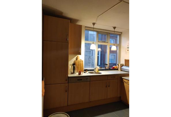 Volledige keuken met koelkast, wasmachine, oven en gasfornuis - IMG-20230130-WA0007