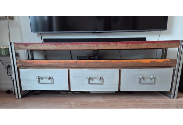 TV meubel industrieel - 53f22d3d-03f3-4724-b5b3-8292248e7ac6