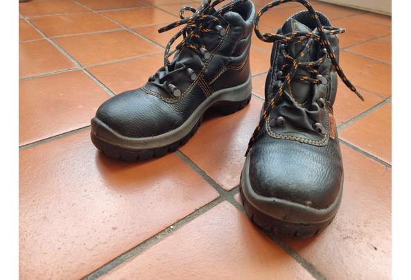 (Dames) werkschoenen met stalen neus - 20260816_114359