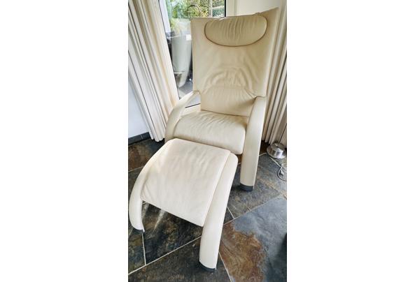 Relaxfauteuil met hocker van leer  - IMG_1675