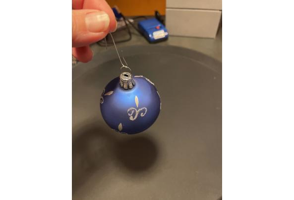 Kerstballen 6cm doorsnee, koningsblauw, drie verschillende - IMG_4761-2 Kerstballen 6cm doorsnee, koningsblauw, drie verschillende - IMG_4761-2