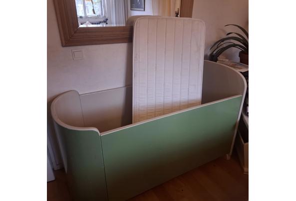 Kinderbedje en kinderstoel - 20260112_144518