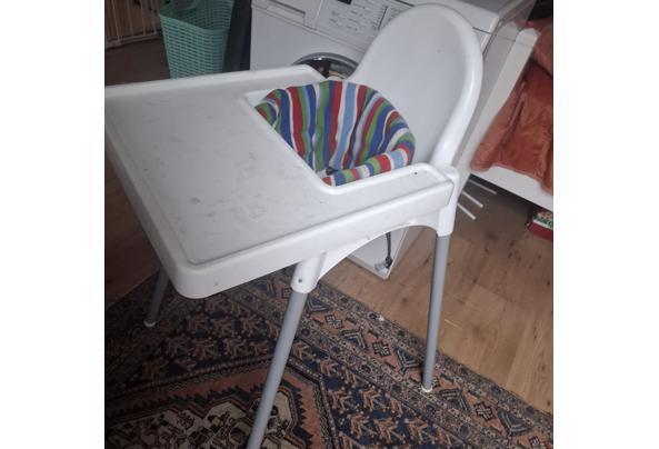 Kinderbedje en kinderstoel - 20260112_144924