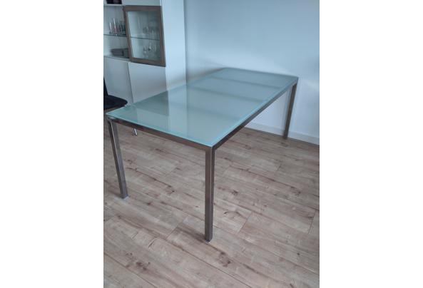 Eettafel met glazen tafelblad - IMG_20250627_104645