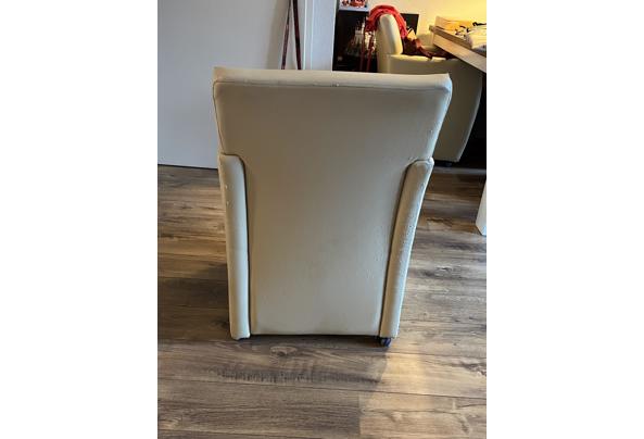 vier skai eetkamerstoelen op wielen - IMG_7229