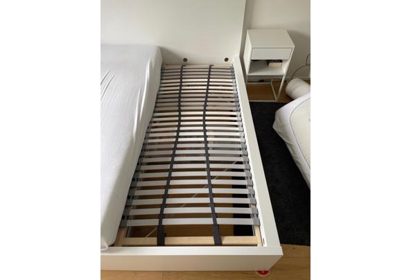Bed frame (1.6m) + lattenbodems  - 7B8A8776-33B0-40A9-95F1-55C6C4F895CE