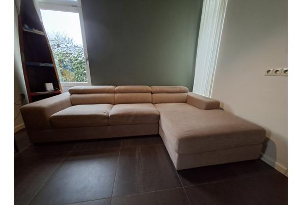 3-zits bank met longchair in zandkleur - 20260110_094633