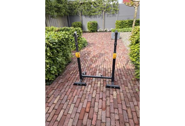 Halterrack af te halen - image