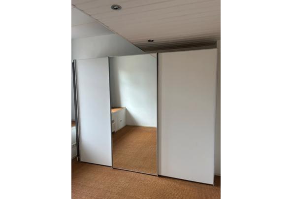 Grote kledingkast - c904a5d3-7ee5-481d-8de1-84fd11485a4e