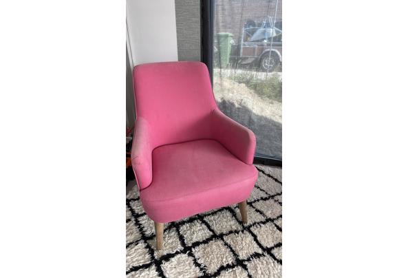 2 roze fauteuils verkleurd   - IMG_8630