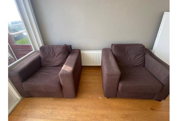 Twee bruine fauteuils die heerlijk liggen inclusief poef - WhatsApp-Image-2023-08-22-at-16-45-56