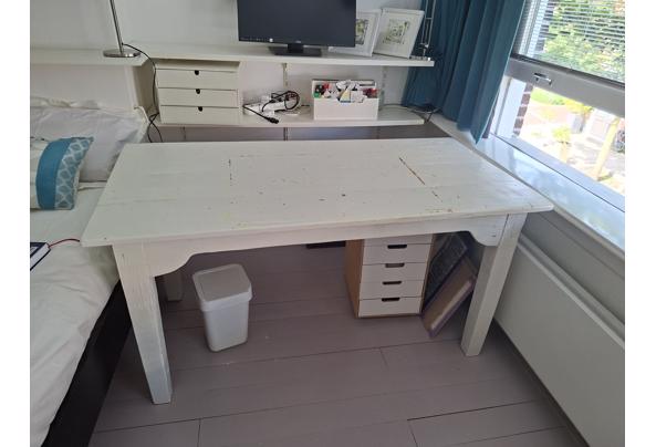 Witte houten tafel 140x70 - 20250622_161419