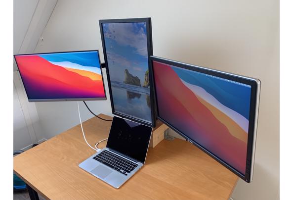 Bureaubeugel voor 3 monitor schermen inclusief schermen - Monitor-2
