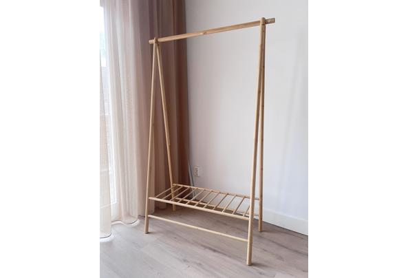 Elegant clothing rack in light bamboo - IMG_6004