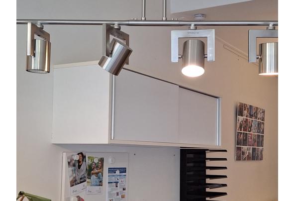 Witte hangkastjes met schuifdeurtjes - Witte-hangkastjes