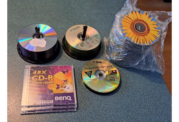 Groot aantal beschrijfbare CD's en DVD's - 20231024_125049