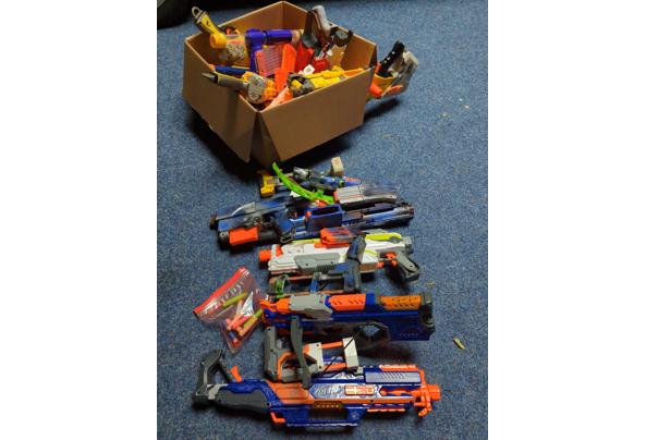 Heel veel Nerf spullen  - 16991755616554128828287913686553