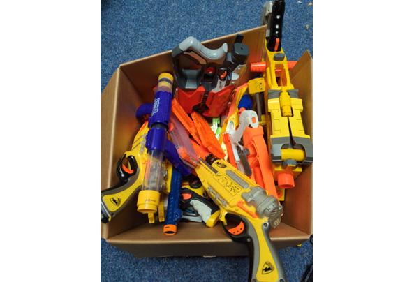Heel veel Nerf spullen  - 16991756086894239570761057442551
