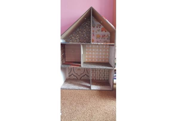 Poppenhuis - 17907568352031060368646655983291