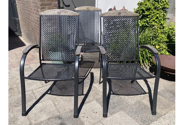 Drie heerlijk zittende tuinstoelen - IMG_3764