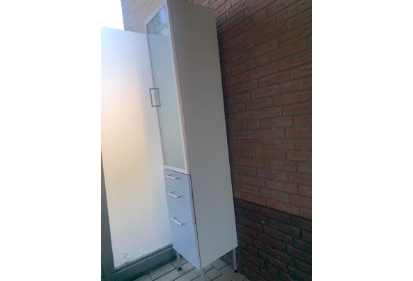 Gratis af te halen badkamerkast. - IMG_4212