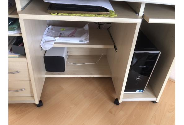 Computer hoekbureau - D87F32EF-1042-4806-8684-FE69412E108B