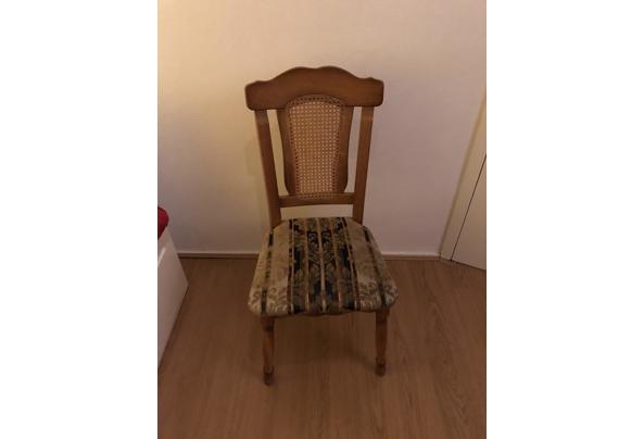 2 houten beklede stoelen - 3448D42A-8EBD-42AD-94A5-3F406295C206.jpeg